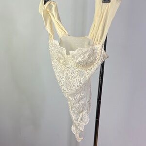 Vintage 80s lace bodysuit, cream